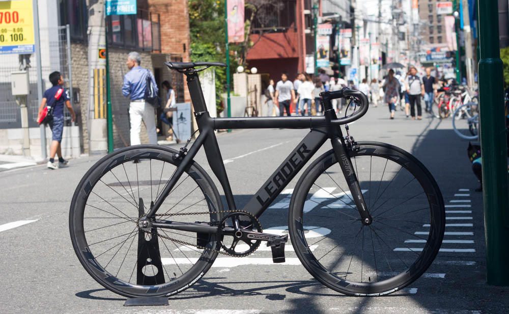 LEADER BIKES 735TR CARBON CUSTOM | ブローチャーズ - BROTURES ONLINE STORE -  ピストバイク通販