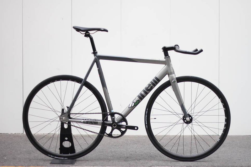 いよいよ明日からの2日間はCINELLI BOLTの即売会を行います!!もちろん通販も可能です