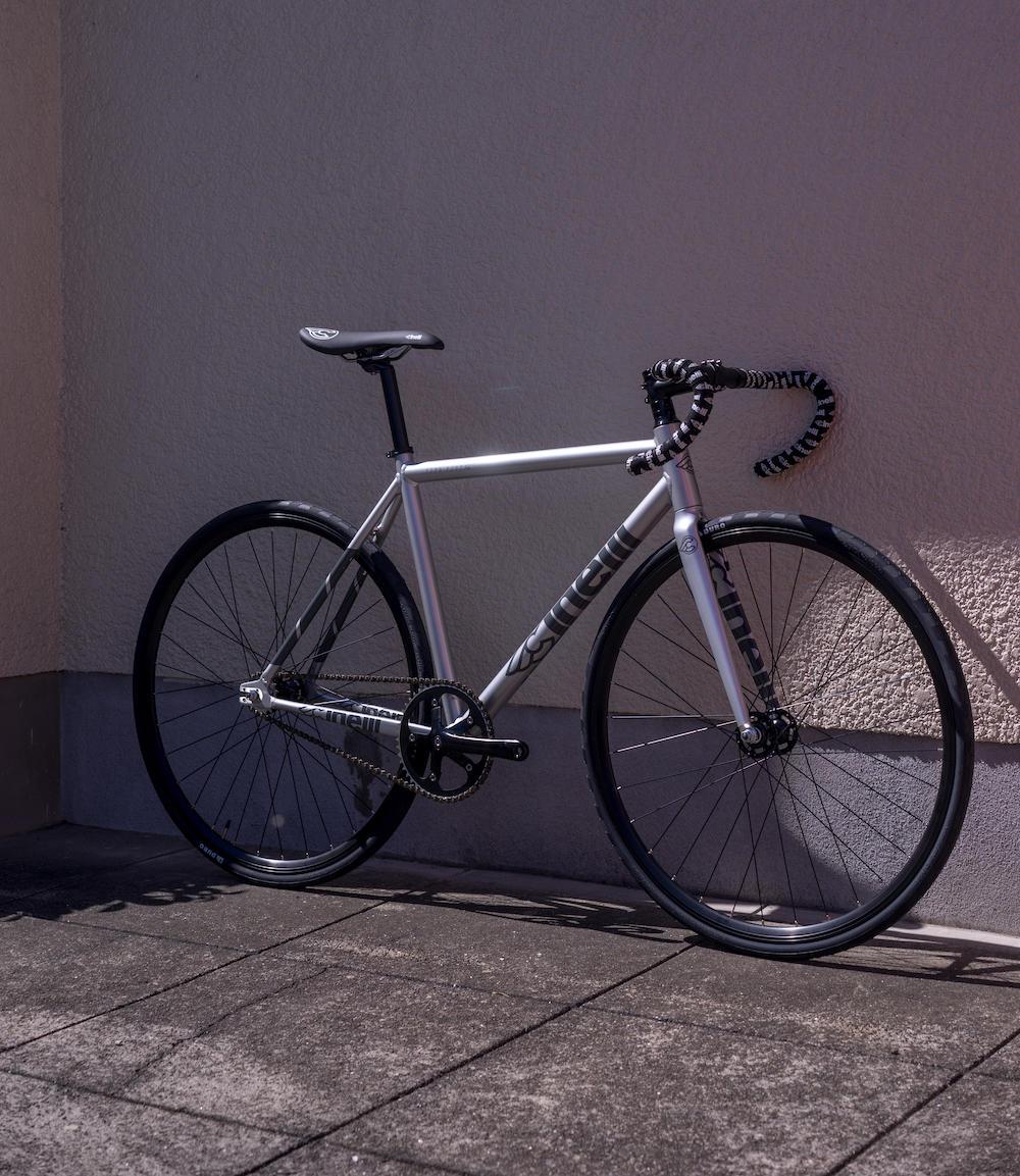 It's a luxury to make a fixie debut in CINELLI. 。 | ブロー 