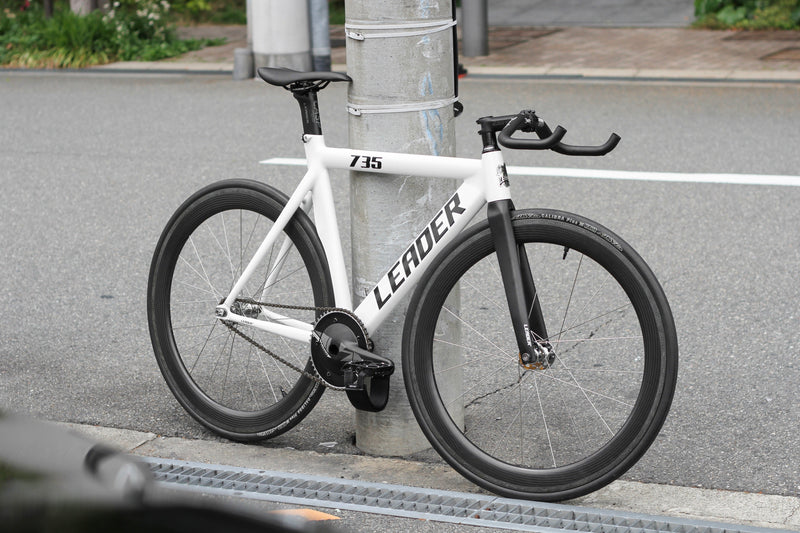 巷で噂のFリムで735TRをグレードアップ。