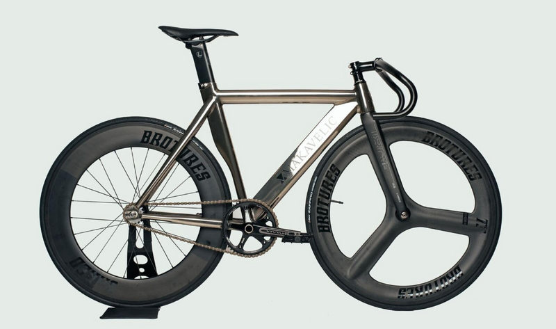 ”MAKAVELIC × LEADER BIKES 735TR”