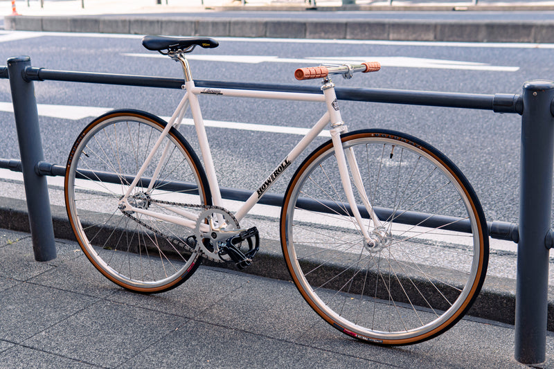 太陽の日差しを浴びて輝くHOW I ROLL CHAMPで夏を乗り切りましょう!