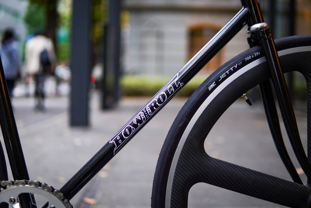 CHAMPがあるうちに。 | ブローチャーズ - BROTURES ONLINE STORE