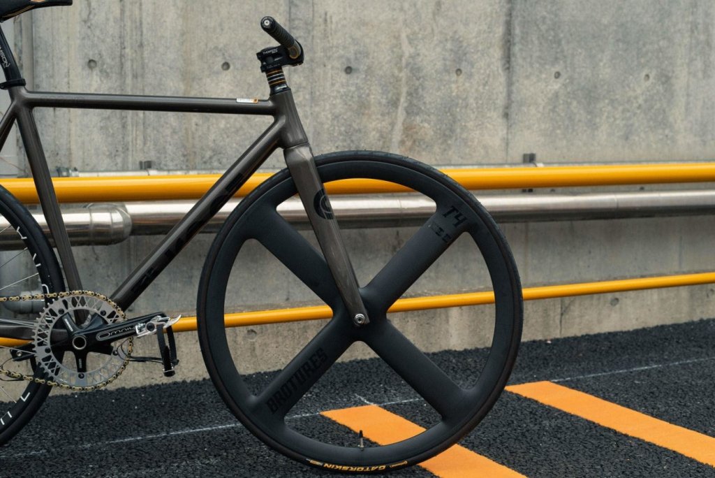 隠れ番長”T4”カスタム。 | ブローチャーズ - BROTURES ONLINE STORE