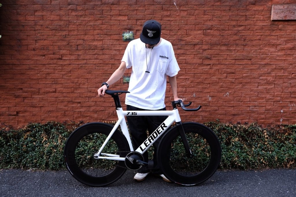 ケンミンショー | ブローチャーズ - BROTURES ONLINE STORE - ピスト