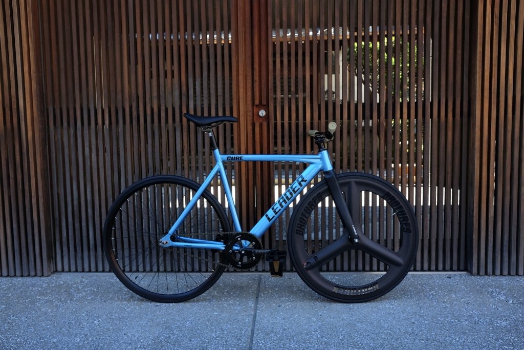 とらさんページ 西と東、混ぜ込んでアップデート。 | ブローチャーズ - BROTURES