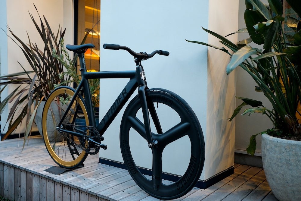 LEADERBIKES 735TR T3×COSTOM WHEEL | ブローチャーズ - BROTURES