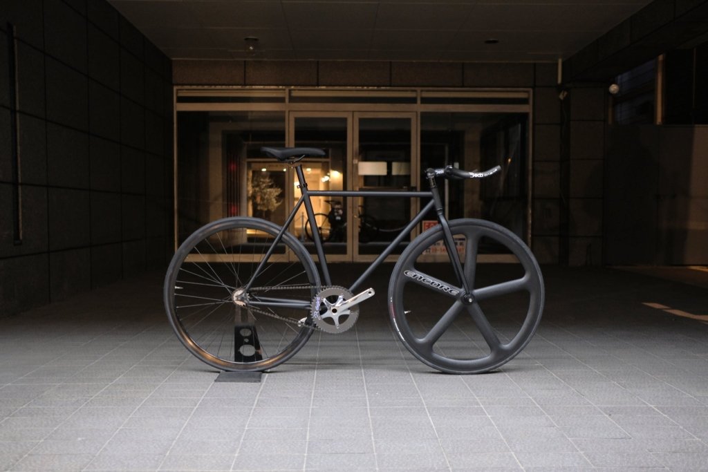 METROの醍醐味 | ブローチャーズ - BROTURES ONLINE STORE - ピスト