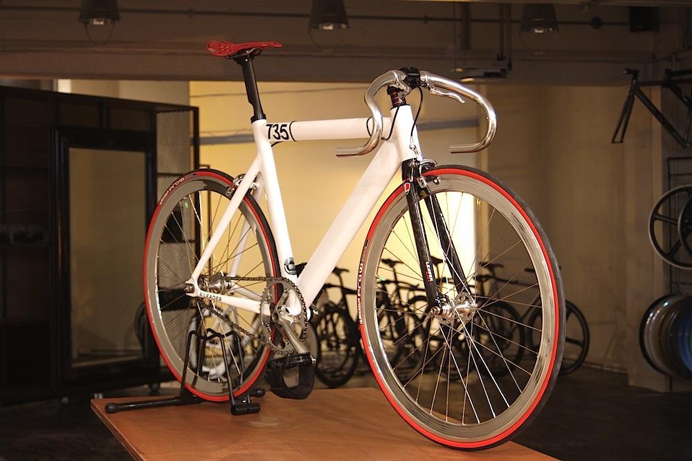 LEADER BIKE 735TR CUSTOM | ブローチャーズ - BROTURES ONLINE