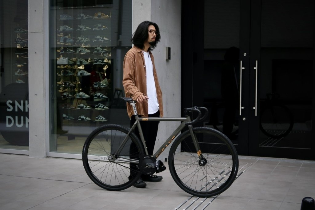 直樹）AFFINITY CYCLES旧ロゴ入り本革フレームプロテクター 多様性こそがLEGACYの真骨頂。 | ブローチャーズ - BROTURES ONLINE