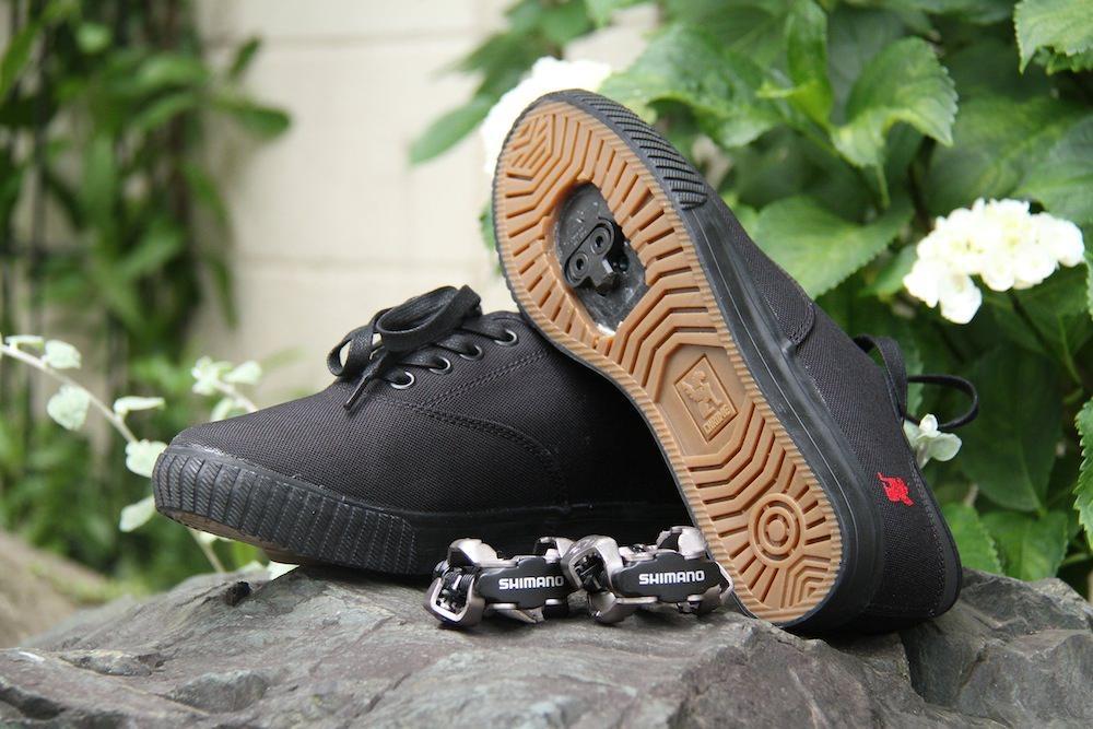 Chrome industries best sale clipless shoes