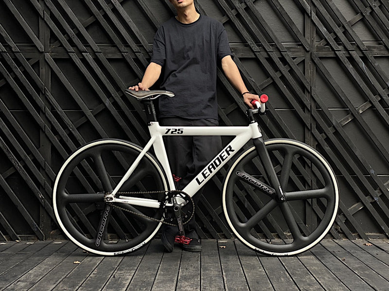 今週末17,18日限定。ご購入頂いた自転車を当日持って帰れます。