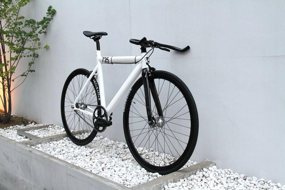 LEADER BIKE 725 即納車 | ブローチャーズ - BROTURES ONLINE STORE 