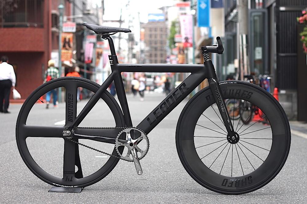 男らしい1台。LEADER BIKES 735TR CUSTOM BIKE. | ブローチャーズ