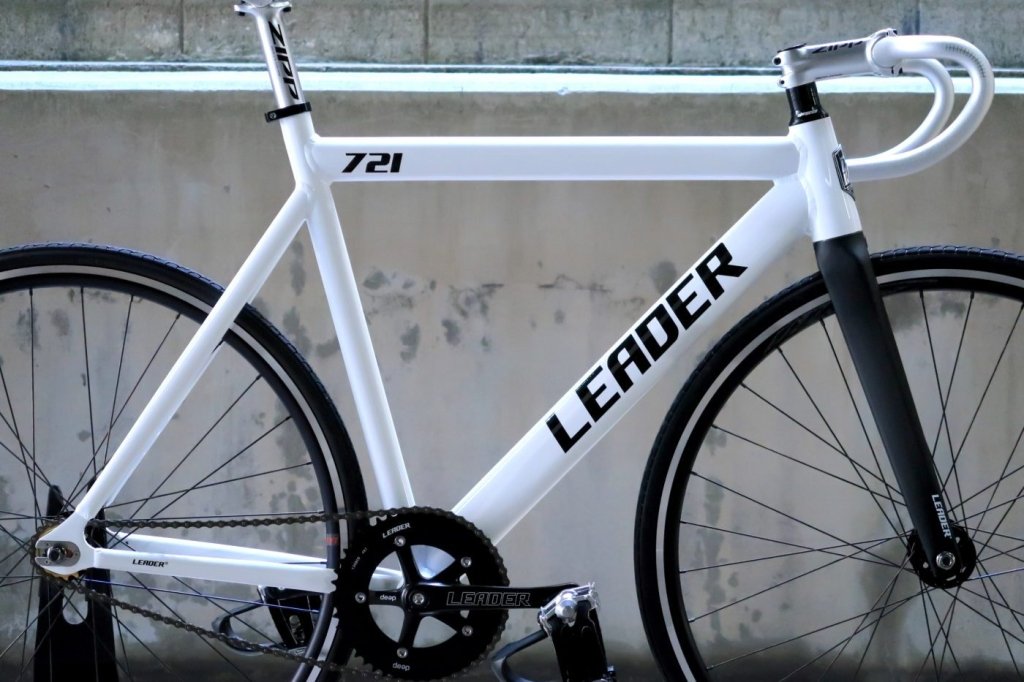 [激レア] ピスト用 スピナジー REV-X リア固定クリンチャー 激レア] ピスト用 スピナジー REV-X リア固定クリンチャー 激レア