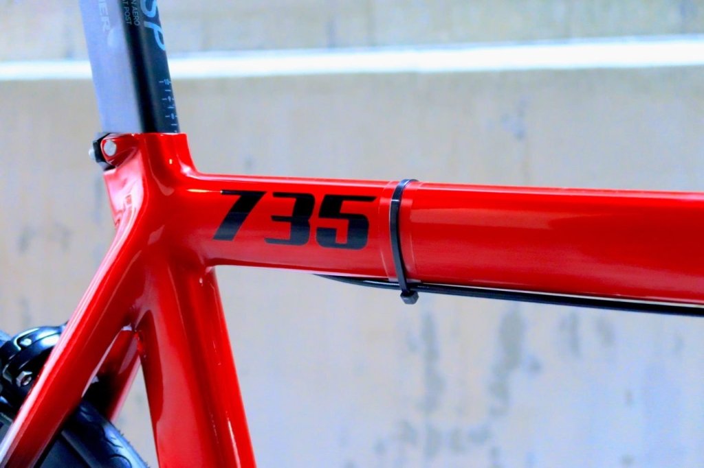 愛車と同じカラーリングに。 | ブローチャーズ - BROTURES ONLINE