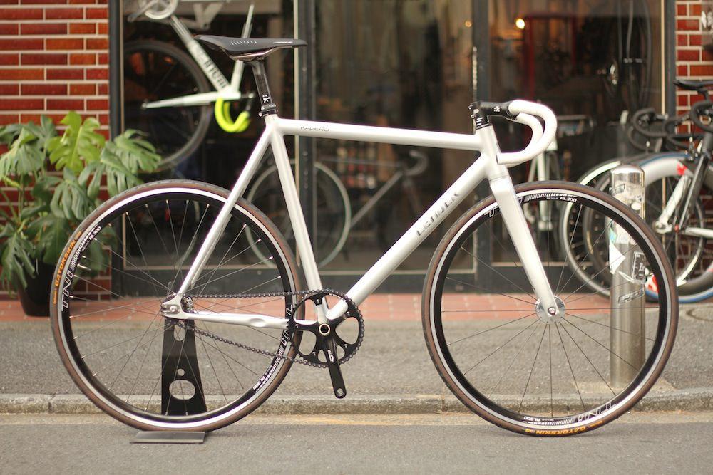 LEADER BIKES KAGERO Fizik Custom!! | ブローチャーズ - BROTURES ONLINE STORE -  ピストバイク通販