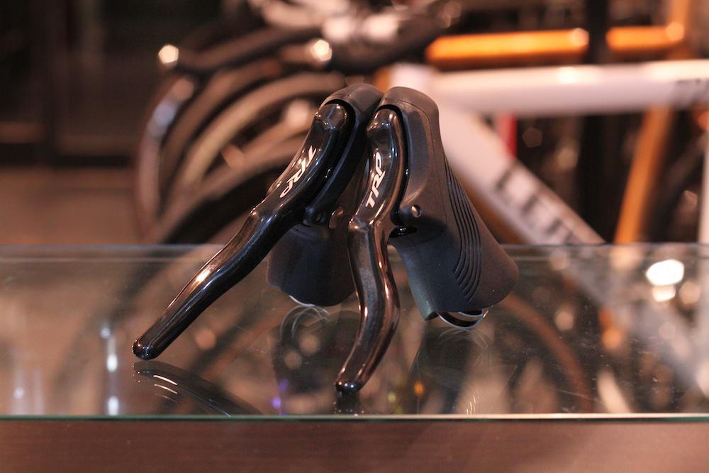 TRP CARBON BRAKE LEVERS | ブローチャーズ - BROTURES ONLINE STORE - ピストバイク通販