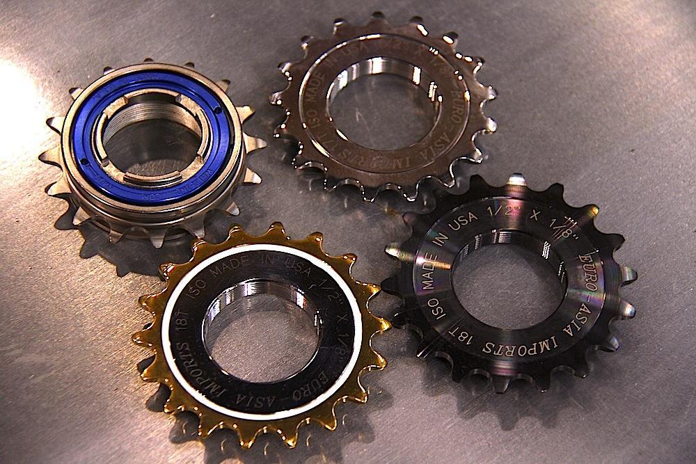 EURO-ASIA COG/WHITE INDUSTRIES COG | ブローチャーズ - BROTURES