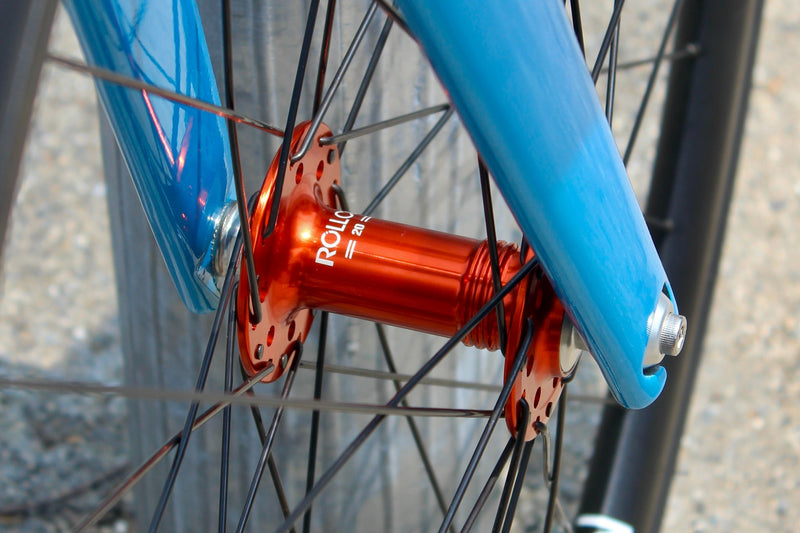 VELOCIのストックホイールが組み上がりました。