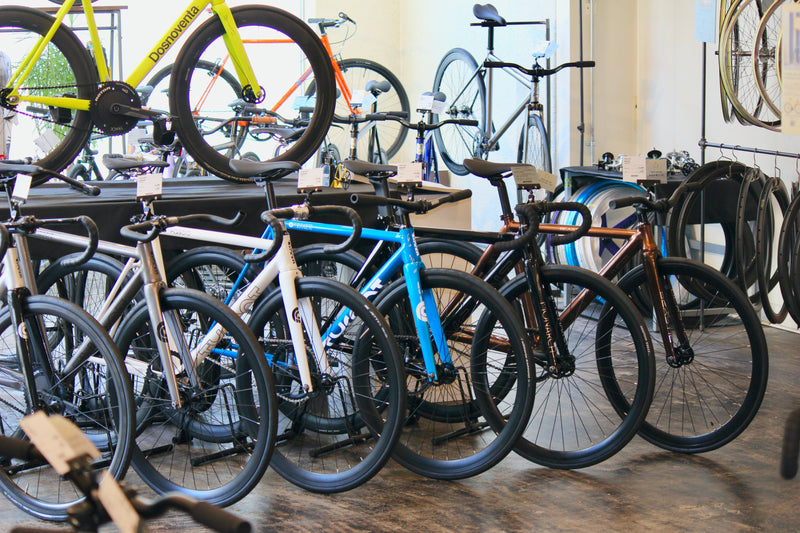 TYRANT BIKESには豊富なモデル展開があった。