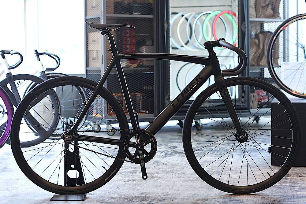 LEADER BIKES CURE SIMPLE CUSTOM” | ブローチャーズ - BROTURES