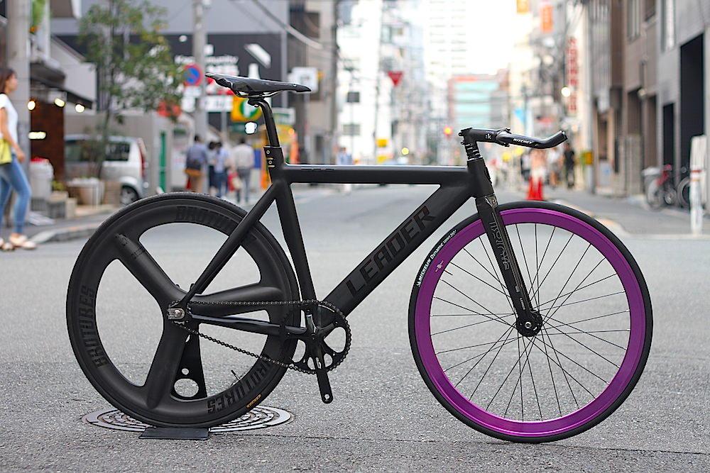 LEADER BIKES 735TR COLOR CUSTOM. | ブローチャーズ - BROTURES