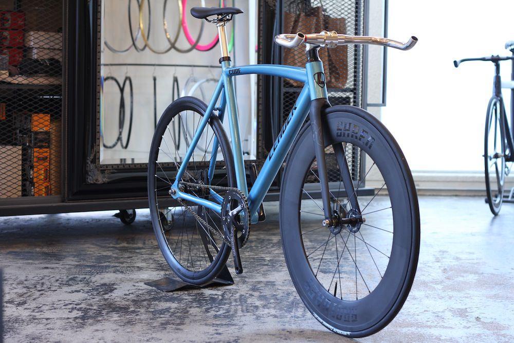 H*i様 LEADER CURE with THOMSON ホイール・タイヤセッ LEADER BIKES CURE CUSTOM | ブローチャーズ - BROTURES ONLINE