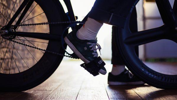 希少　絶版品　マイクロスクーター　ペダルフロー Amazon.co.jp: 【公式ショップ】Maxi Micro Foldable Deluxe LED