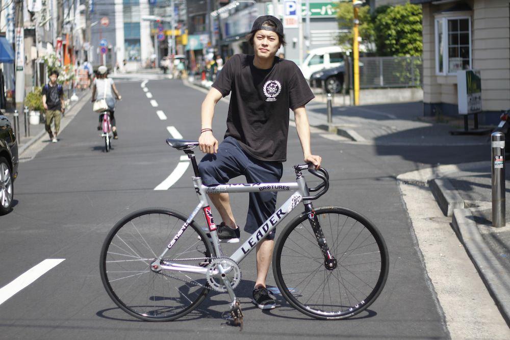 BROTURES YOKOHAMA STAFF「MECHANIC」 | ブローチャーズ - BROTURES