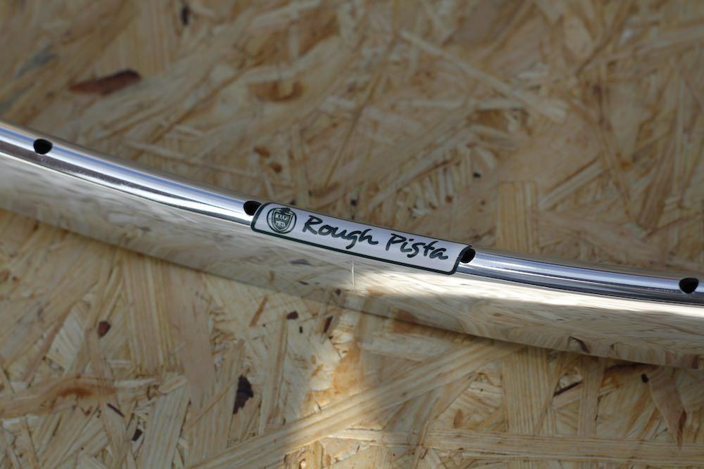 【超希少】T19 ROUGH PISTA 700c ピストホイール前後 競輪 超希少】T19 ROUGH PISTA 700c ピストホイール前後 競輪 - メルカリ
