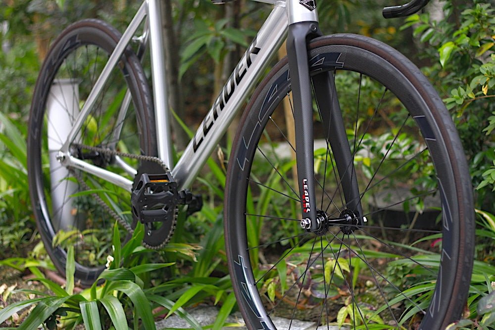 SHRED88もいいけど。。。LEADER BIKES CURE custom | ブローチャーズ