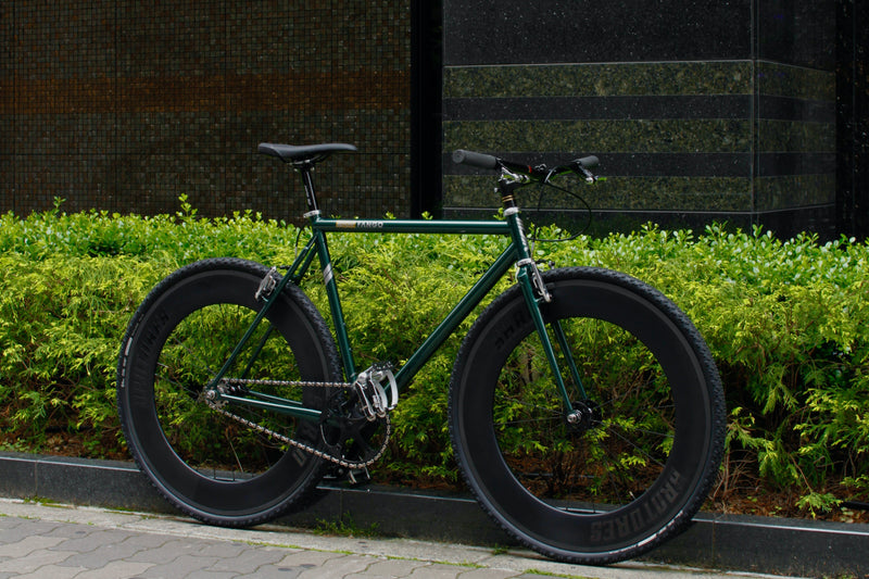 コンクリートジャングルを走る