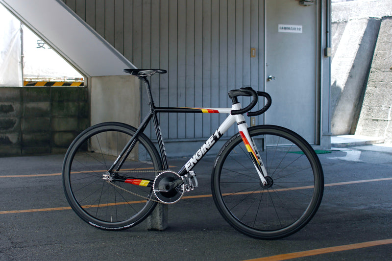 次のレースに向けてCRIT-Dの準備を。