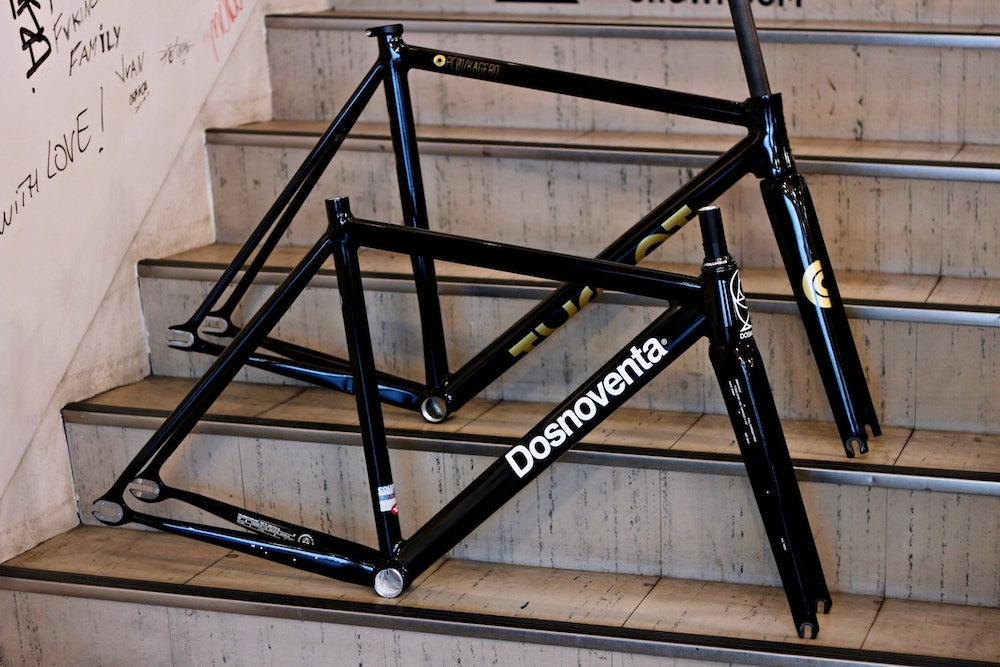 Dosnoventa frameset for online sale