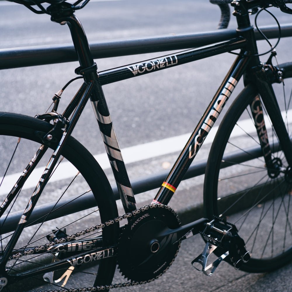 沸々と人気なバイクオーダー | ブローチャーズ - BROTURES ONLINE