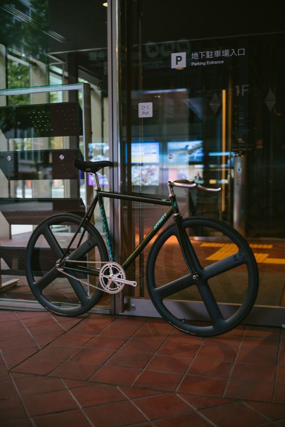 ハンサムバイク | ブローチャーズ - BROTURES ONLINE STORE