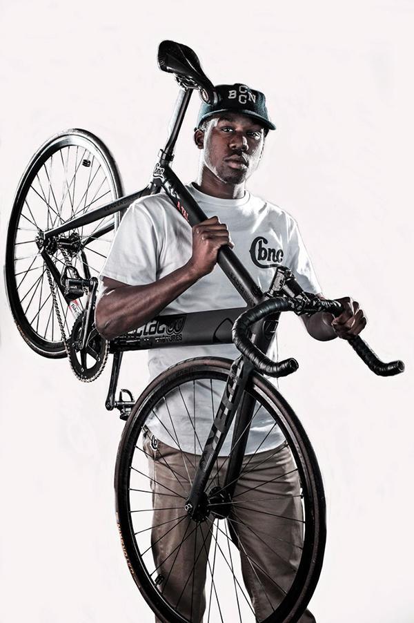 LEADER BIKES 735TR ALONSO TAL | ブローチャーズ - BROTURES