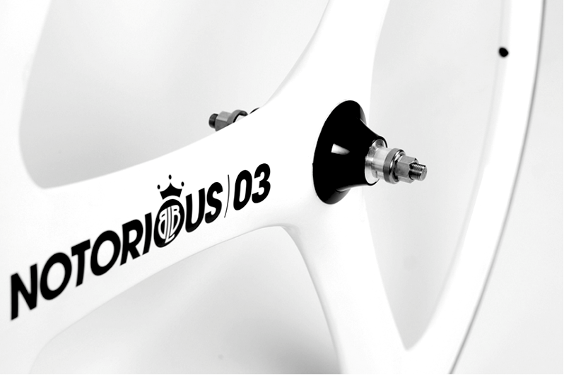Notorious 03, 05 in stock! ! ! | ブローチャーズ - BROTURES ONLINE