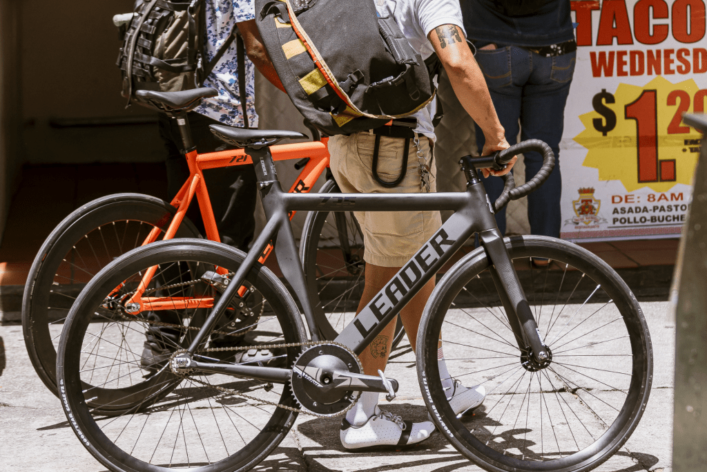 ピストバイク UPGRADE YOUR BIKE | ブローチャーズ - BROTURES ONLINE STORE