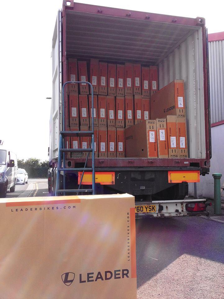 UNKNOW BOX ARRIVIED,,