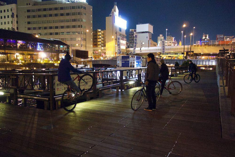 ENJOY ! PIST BIKE TRICK