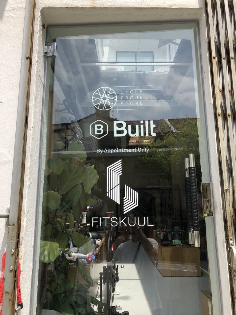 シンガポール旅行でカッコイイ自転車屋に行ってきたよ。