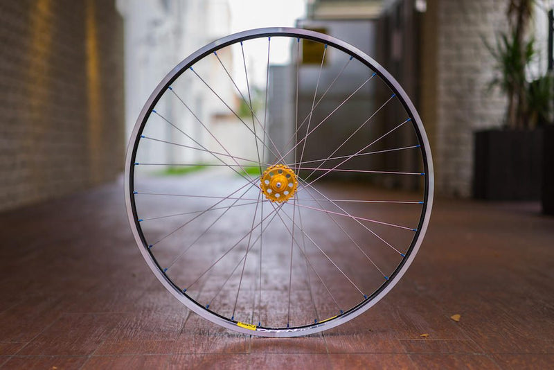 HAND BUILD WHEELS!