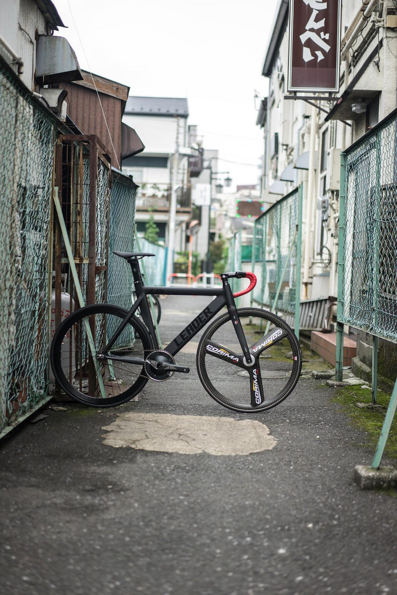 天邪鬼な人に贈るLEADER BIKES。