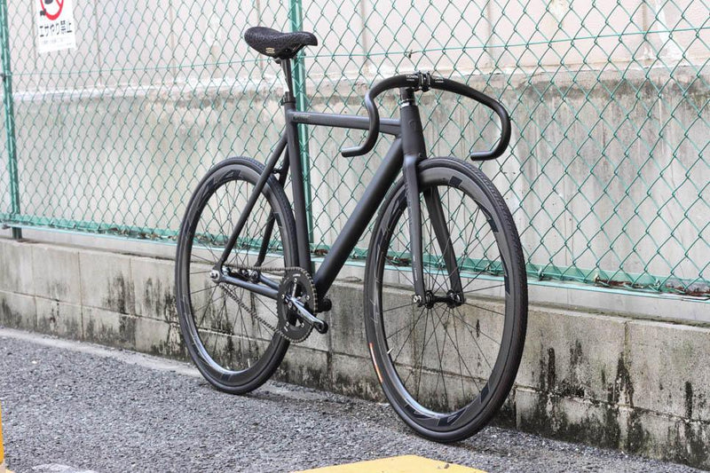 LEADER BIKES唯一の前下りフレーム！！”CURE