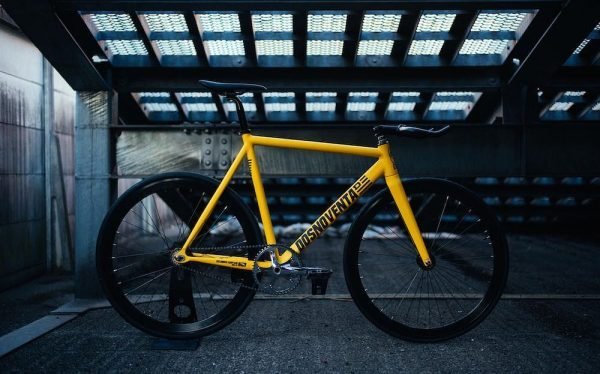 DOSNOVENTA 予約受付中。