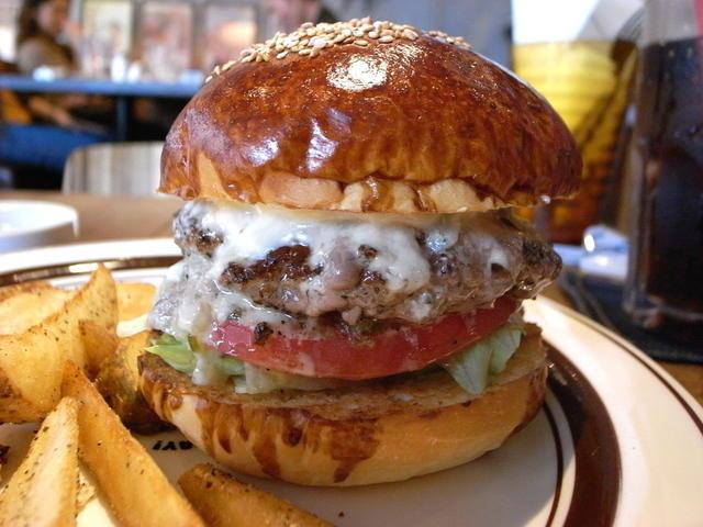 LEADER BIKE EQNX&HARAJUKU FOOD