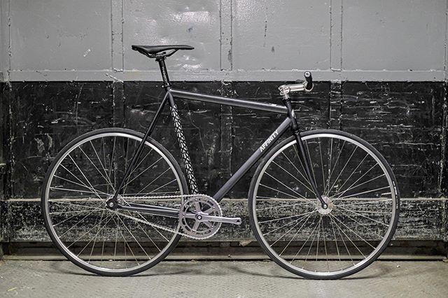 affinity lo pro Mサイズ　旧型フレーム　黒 AFFINITY CYCLES 