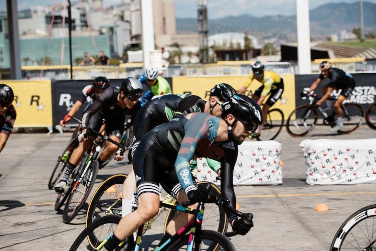 速そうなヤツに乗りたい。。。